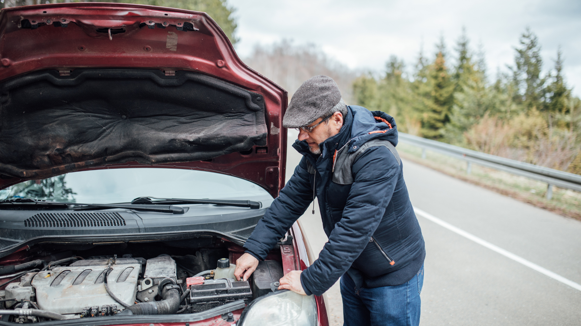 Dean providing mobile vehicle assistance in Devon